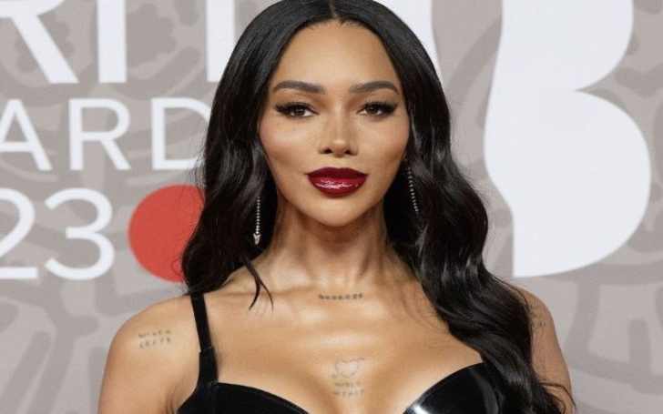 Munroe Bergdorf's Inspiring Surgery Experience: Embracing Change and Identity!